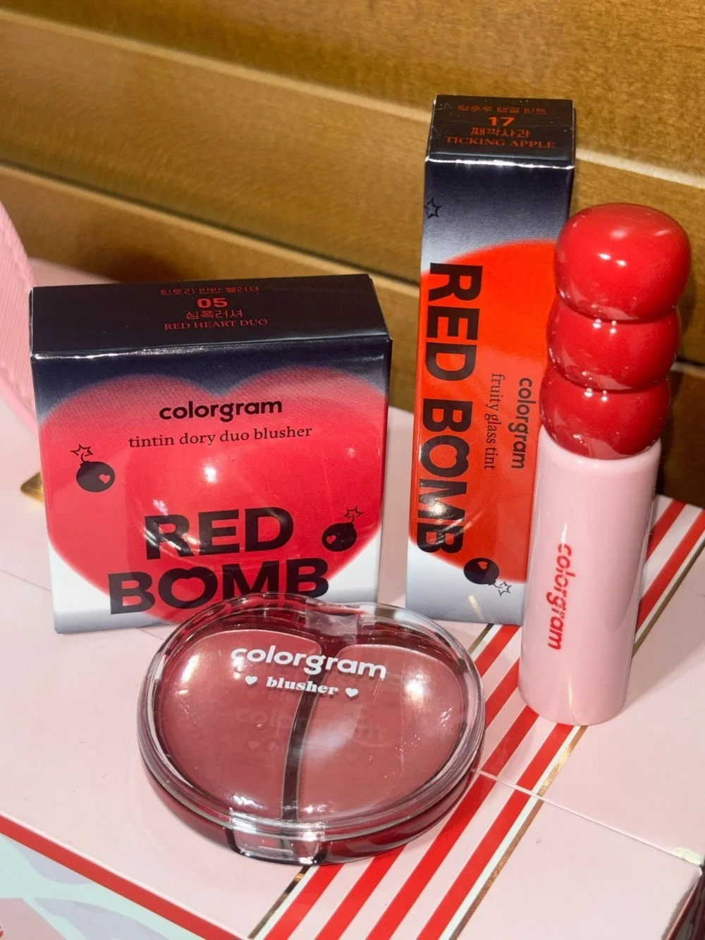 colorgram Red Bomb Blusher & Red Bomb Glass Tint Bundle